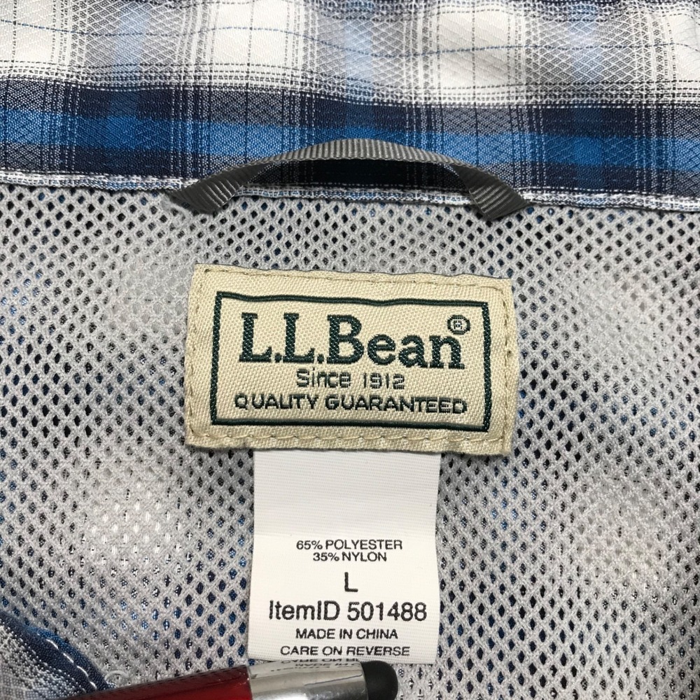 L.L. Bean Shirt Mens Size L Blue Button Up Plaid Vented Fishing Hiking‎ Roll Tab - Picture 3 of 12